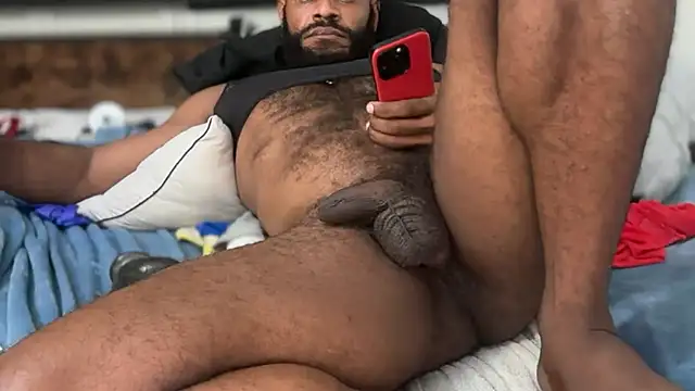 Piercedmuscle80 live