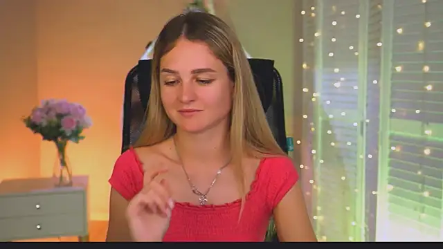 DeboraLarson live