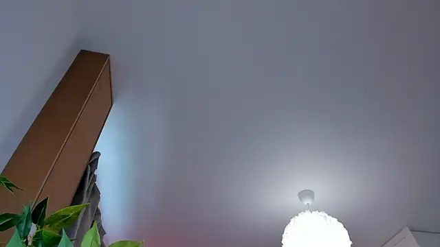 Lily_Young live