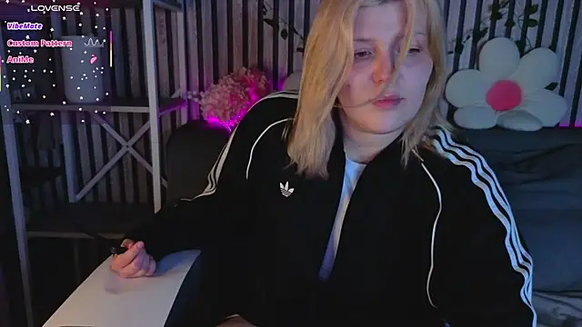Michele_Greenn live