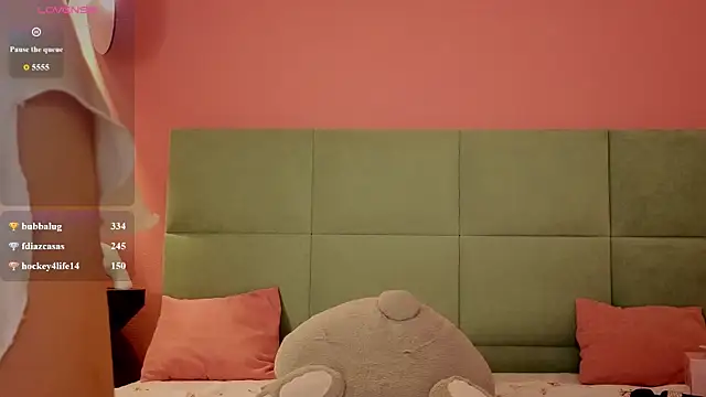 Bella_Stewarttt live
