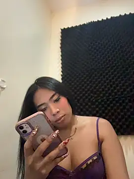 hugecock_tamira live