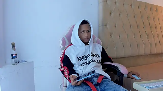 Supreme_Badboy live