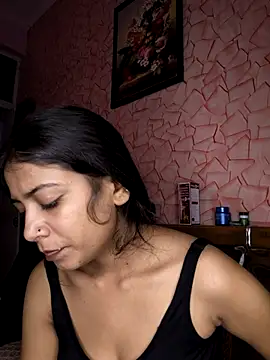 missheenu live