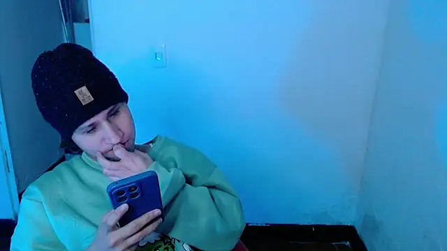 Im_Milan_Rs live