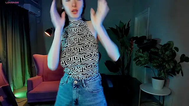 Eva_Leeee live