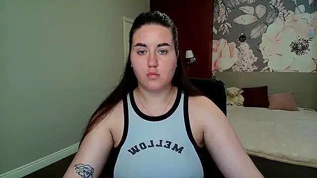 Roxie_Bradley live