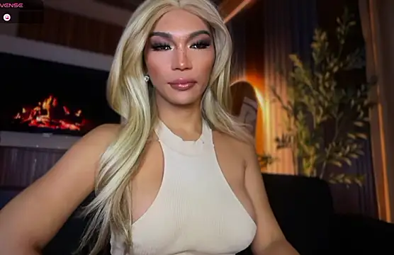 Maria_Manika live