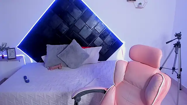 Sarah_miel live