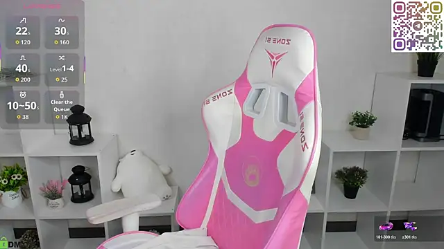 Margaret__Moon live