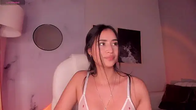 lara_madisson live