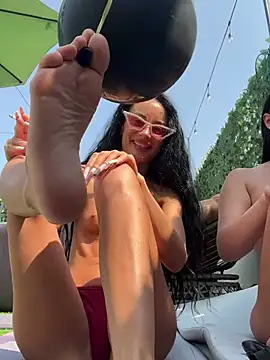 FeetVibe live