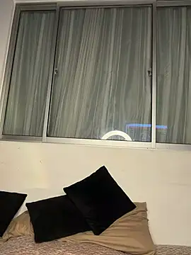 xenia_golden live
