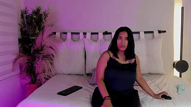 Ambar_jhones__ live