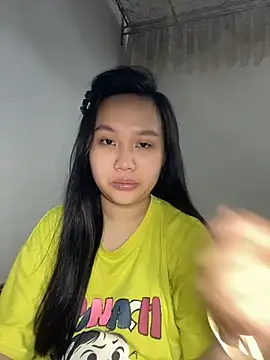 Almira6868 live
