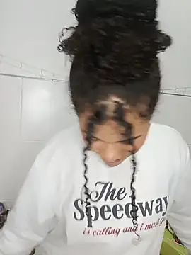 BrianaSweetxxx live