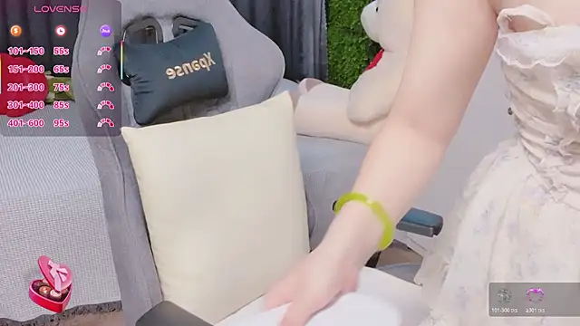 ___Ariella___ live