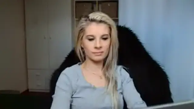 KristineGlow live