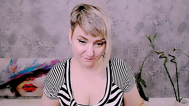 Djullia live