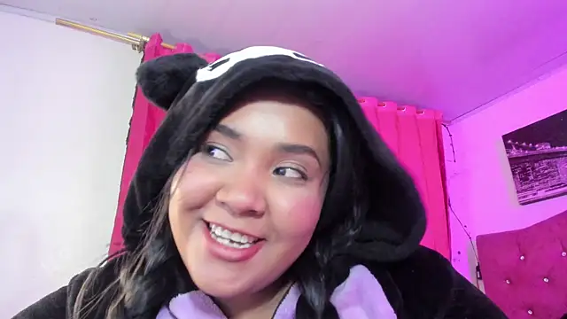 Evelyn_A live