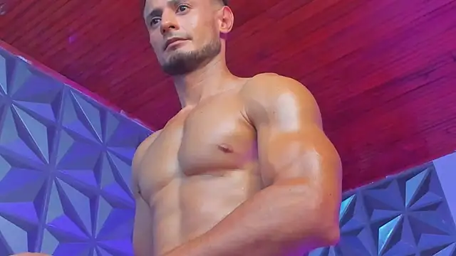 Adonys_Lewis_ live