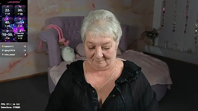 Poppy_Pulse live