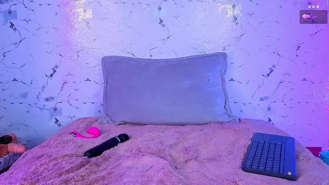 andrea_miller1 live