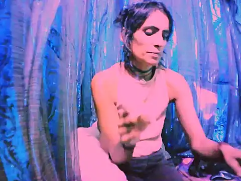 Alanadelray21 live