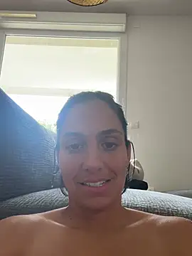 LaPetiteKim live