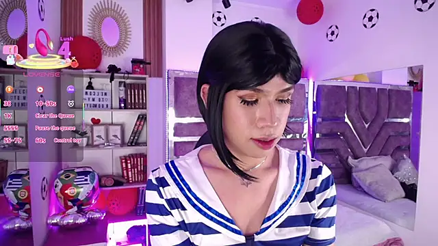 Eva__Walker live