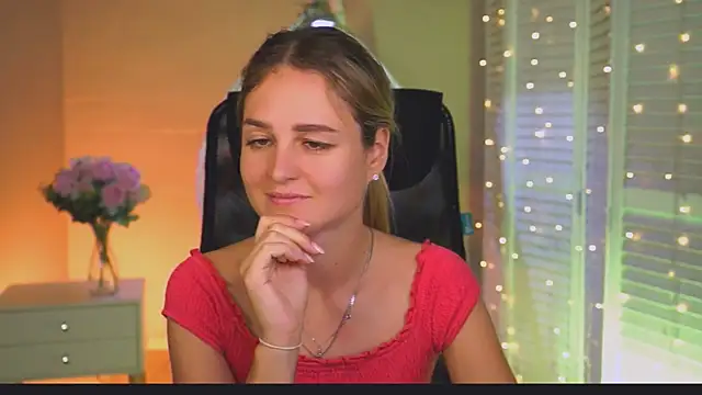 DeboraLarson live
