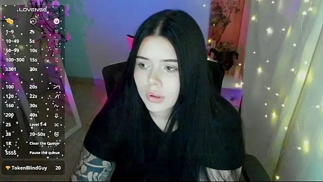 Mona_Esty live