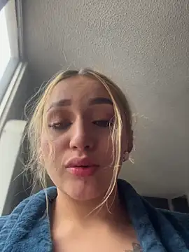Sara_Sophia420 live