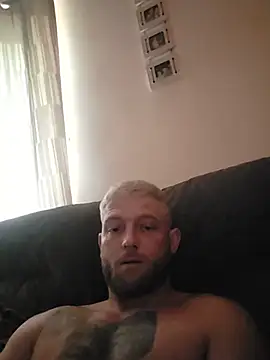 yandy_p90 live
