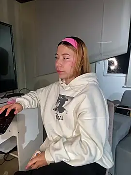 Lindsay_Arygame live