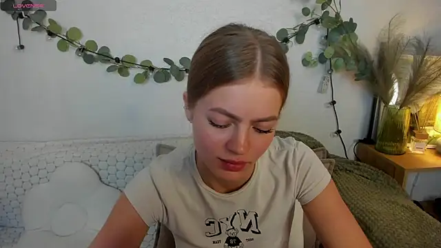EmillyStarr live