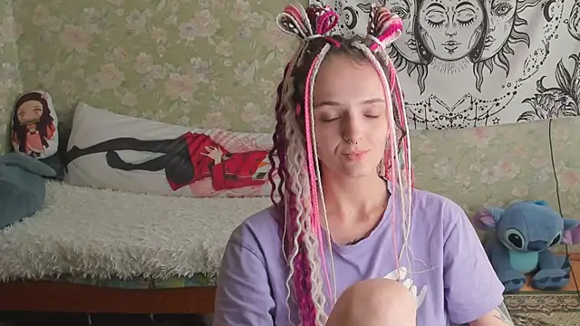 Cutie_Adelia live