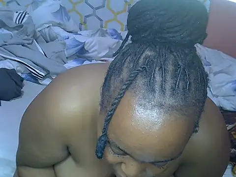 prettyNell01 live
