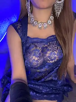 Leeving_kiara live