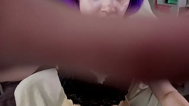 Droll_doll_ live