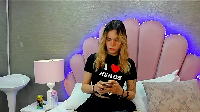 HannaTayllor live