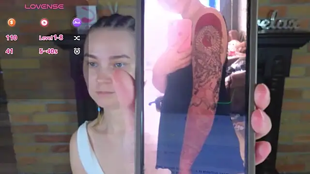Ellie_Sunset live