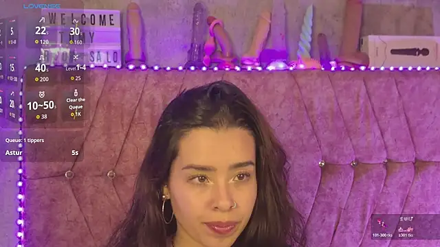 Mia_lopez_1 live