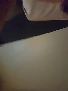 CurvySquirter69 live