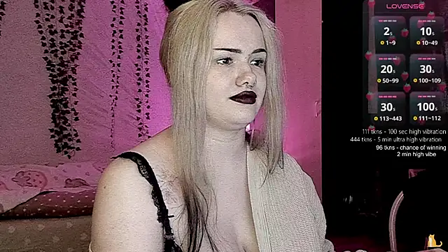 strawberry_elfcat live