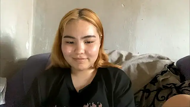 Molly_Teddy live