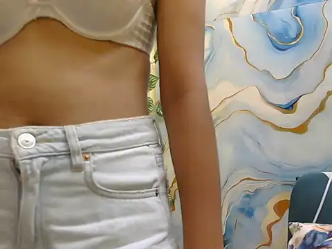 hot-ayra live
