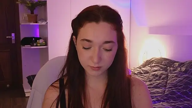 YasmineWest live
