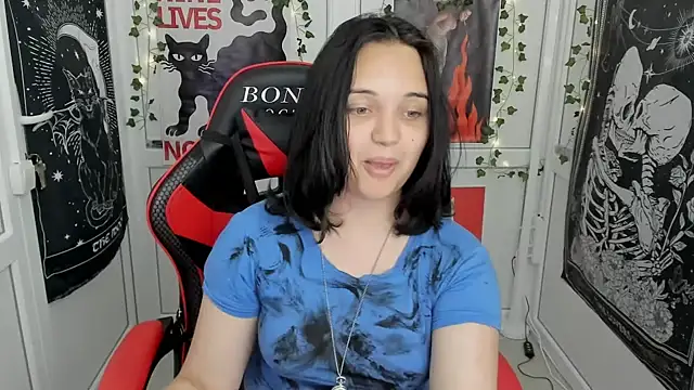 Caroline_cutte live