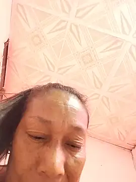 Sweet-Latina-Milf live